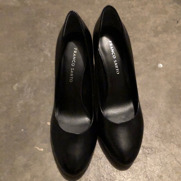 franco sarto black suede pumps